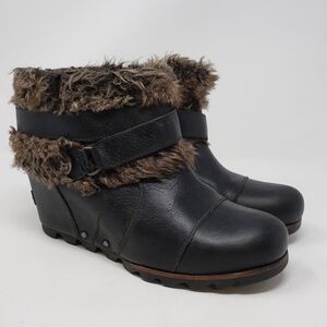 SOREL Joan of Arctic Wedge Ankle Faux Fur Size 9.5